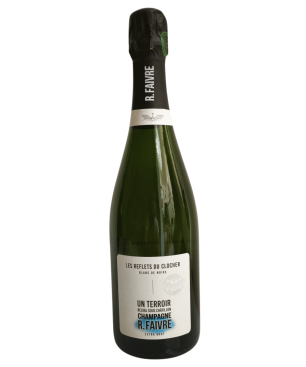 Botella de Champagne R.Faivre Les Reflets du Clocher Extra Brut, etiqueta blanco-negro, 750 ml.